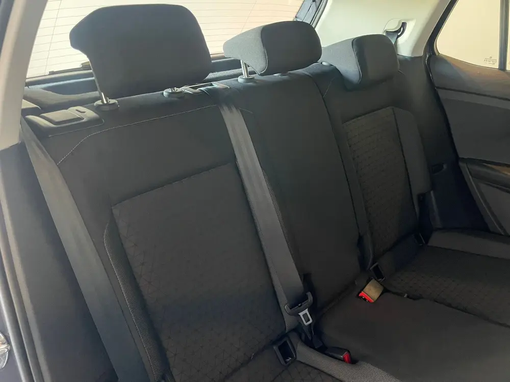 Volkswagen T-Cross 1.0 TSI Life Edition uit 2024, foto 19