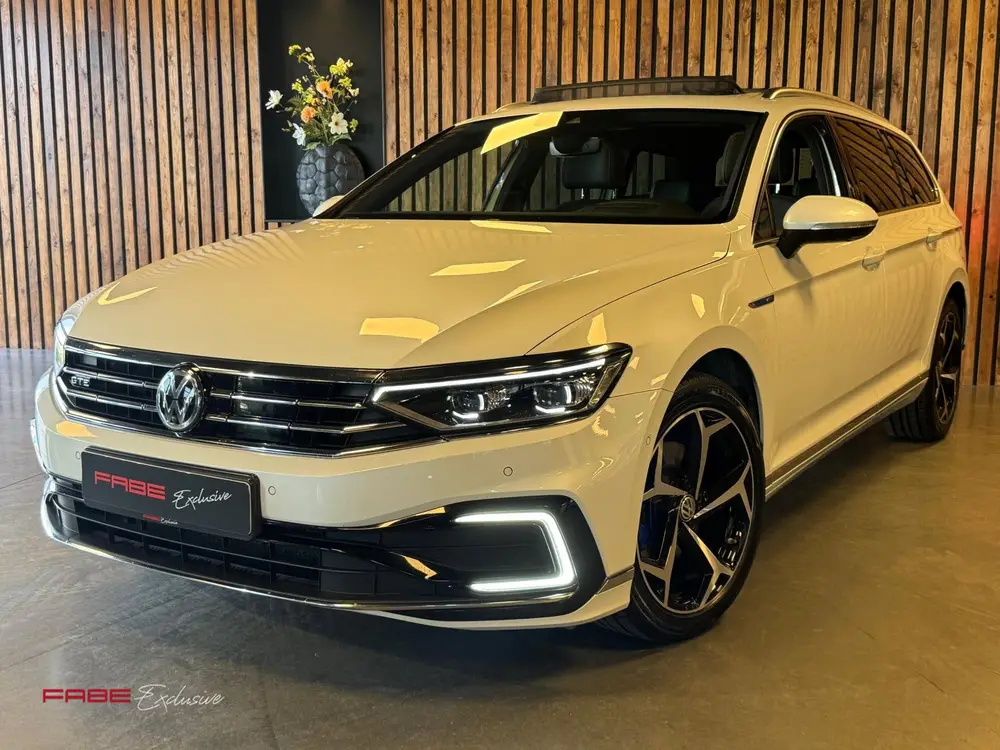 Volkswagen Passat Variant 1.4 TSI PHEV GTE Business / Memory uit 2020, foto 2