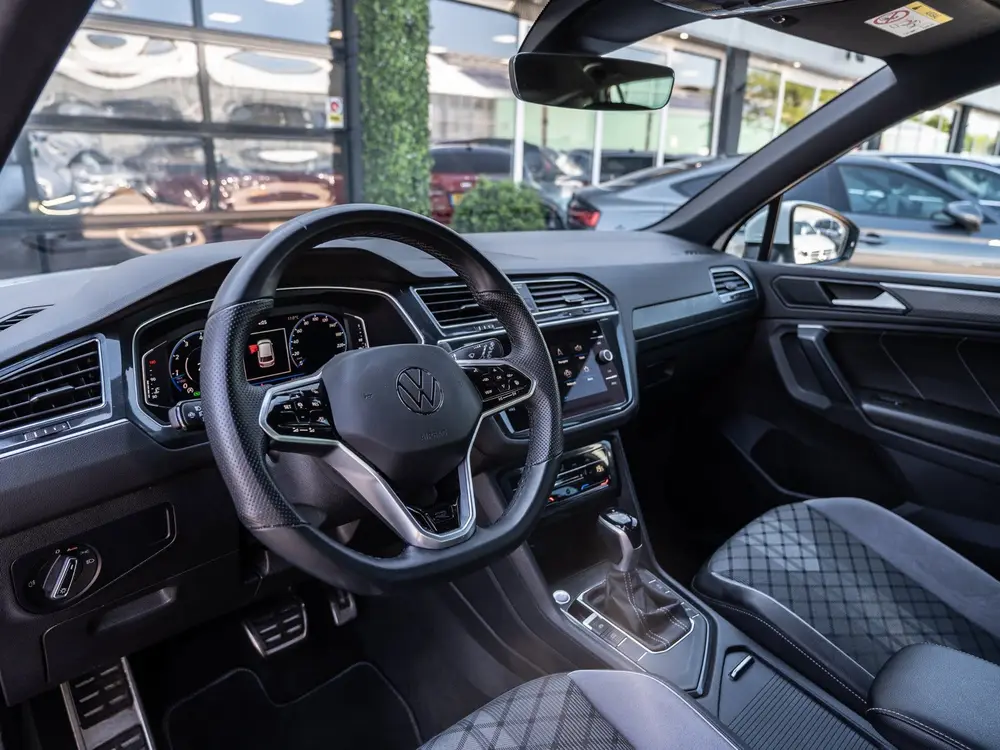 Volkswagen Tiguan 1.5 TSI 150PK DSG R-Line | Keyless | Camer uit 2023, foto 15