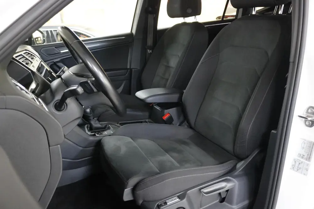 Volkswagen Tiguan Allspace 1.5 TSI Highline Business R-Line uit 2020, foto 5