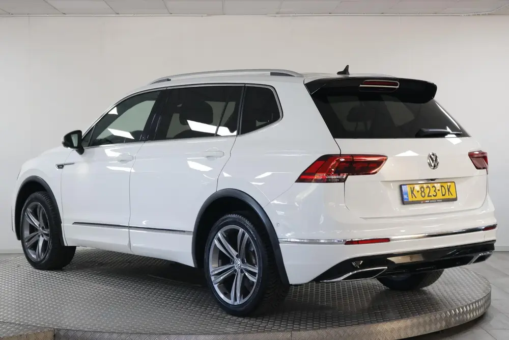 Volkswagen Tiguan Allspace 1.5 TSI Highline Business R-Line uit 2020, foto 9