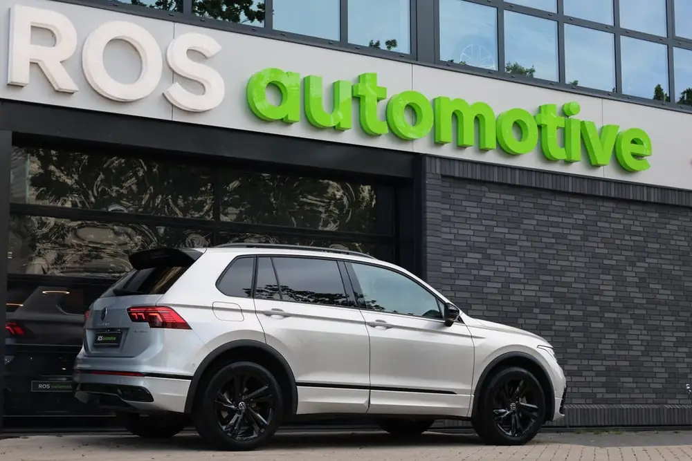 Volkswagen Tiguan 1.4 TSI eHybrid R-Line Business+ | BTW | L uit 2023, foto 2