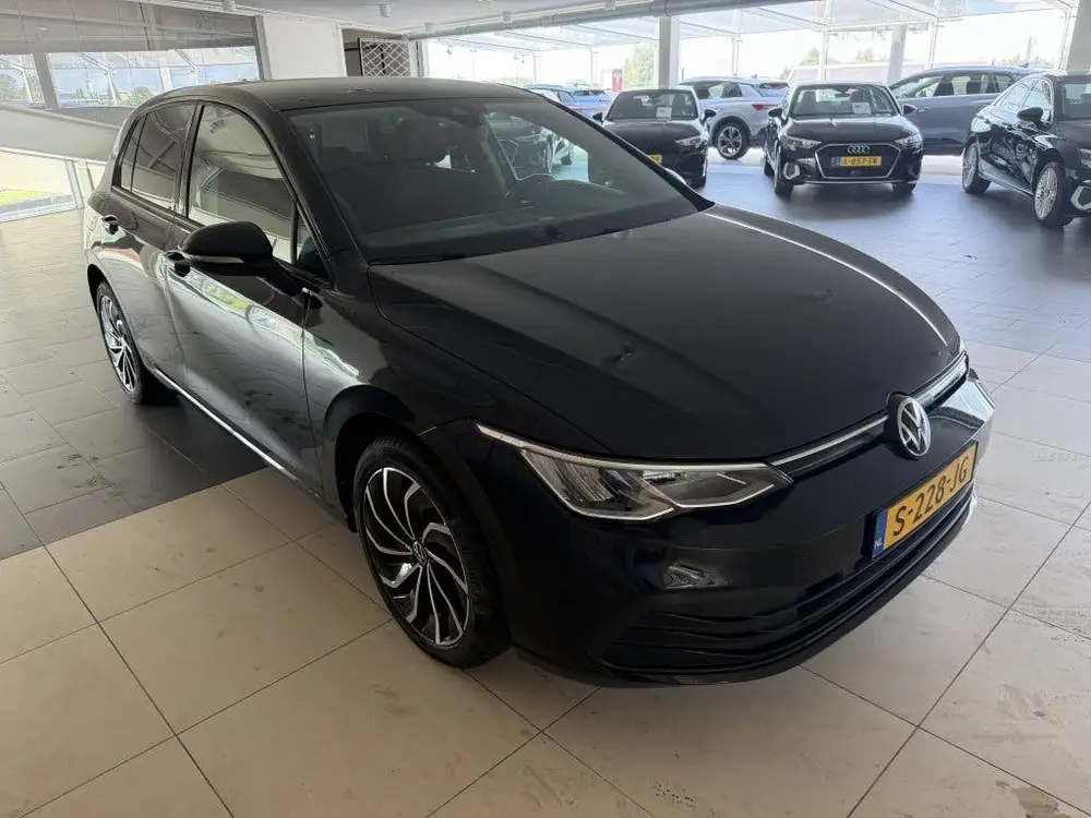Volkswagen Golf 1.0 TSI Life (bj 2023) uit 2023, foto 2