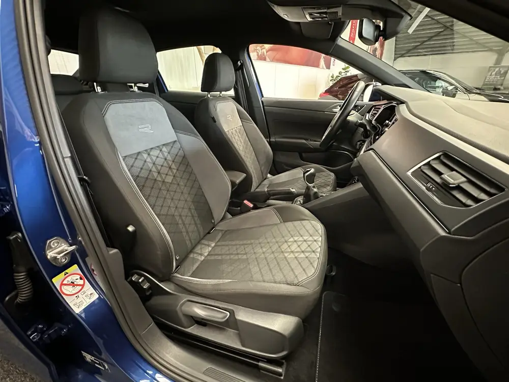 Volkswagen Taigo 1.0 TSI R-LINE EDITION VIRTUAL COCKPIT STOE uit 2023, foto 16