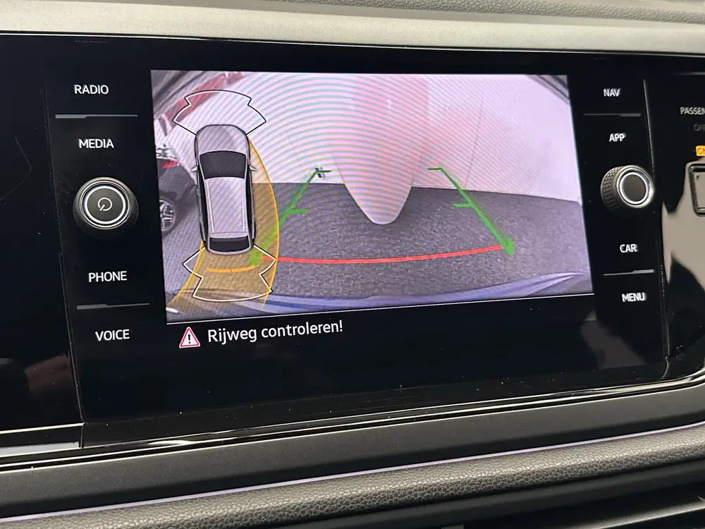 Volkswagen Taigo 1.0 TSI R-LINE EDITION VIRTUAL COCKPIT STOE uit 2023, foto 19