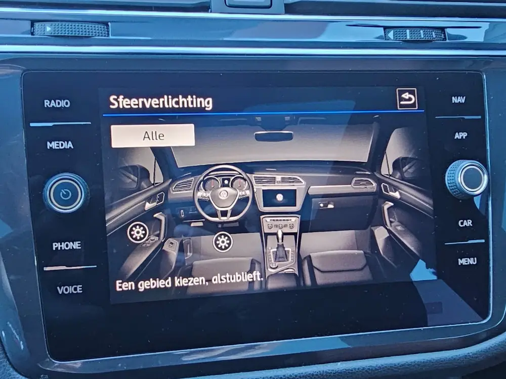 Volkswagen Tiguan Allspace 1.5 TSI Highline Business R-line uit 2020, foto 18