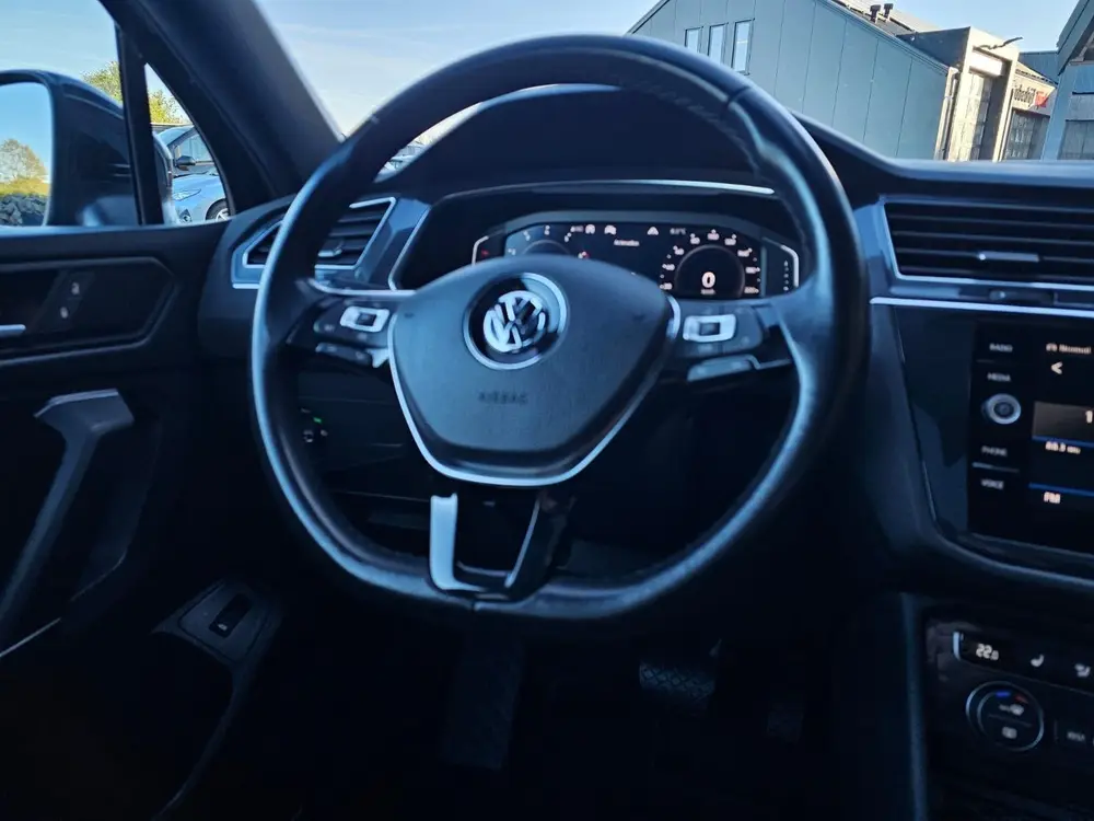 Volkswagen Tiguan Allspace 1.5 TSI Highline Business R-line uit 2020, foto 6