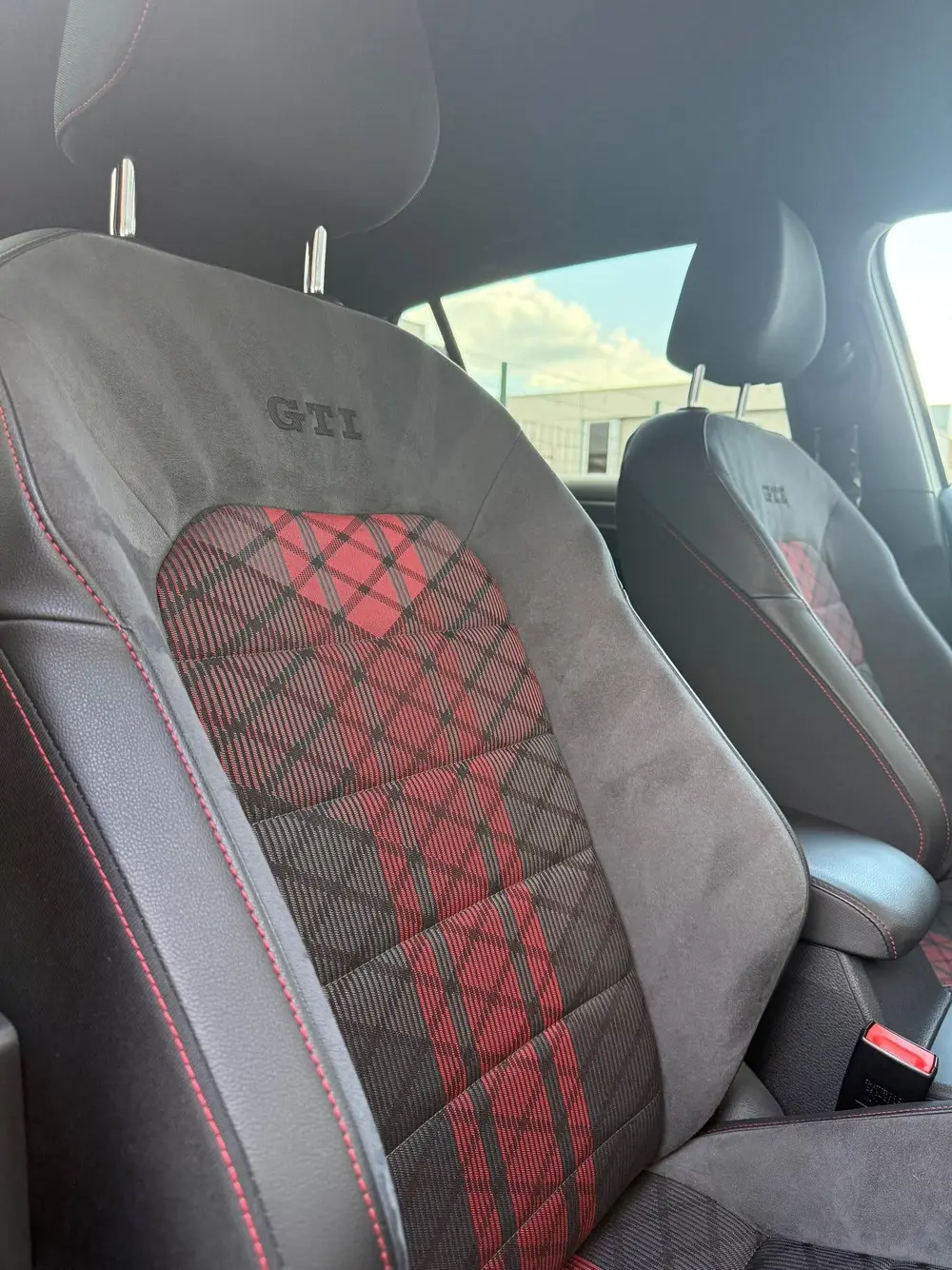 Volkswagen Golf 2.0 TSI GTI TCR uit 2019, foto 14