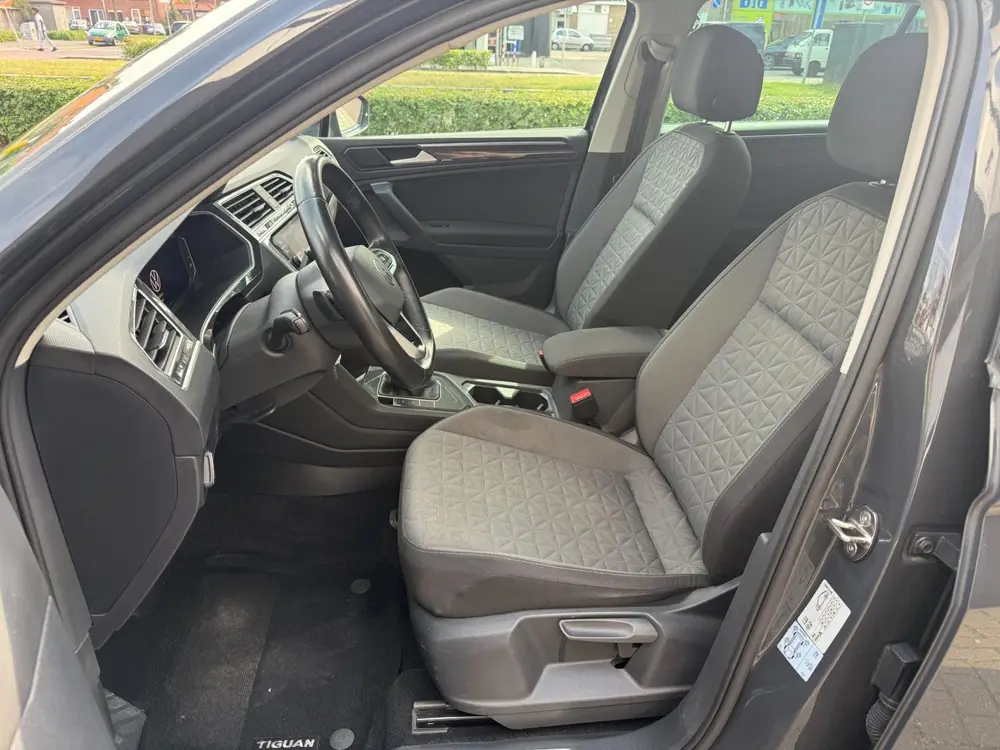 Volkswagen Tiguan 1.4 TSI eHybrid Business+ uit 2021, foto 15