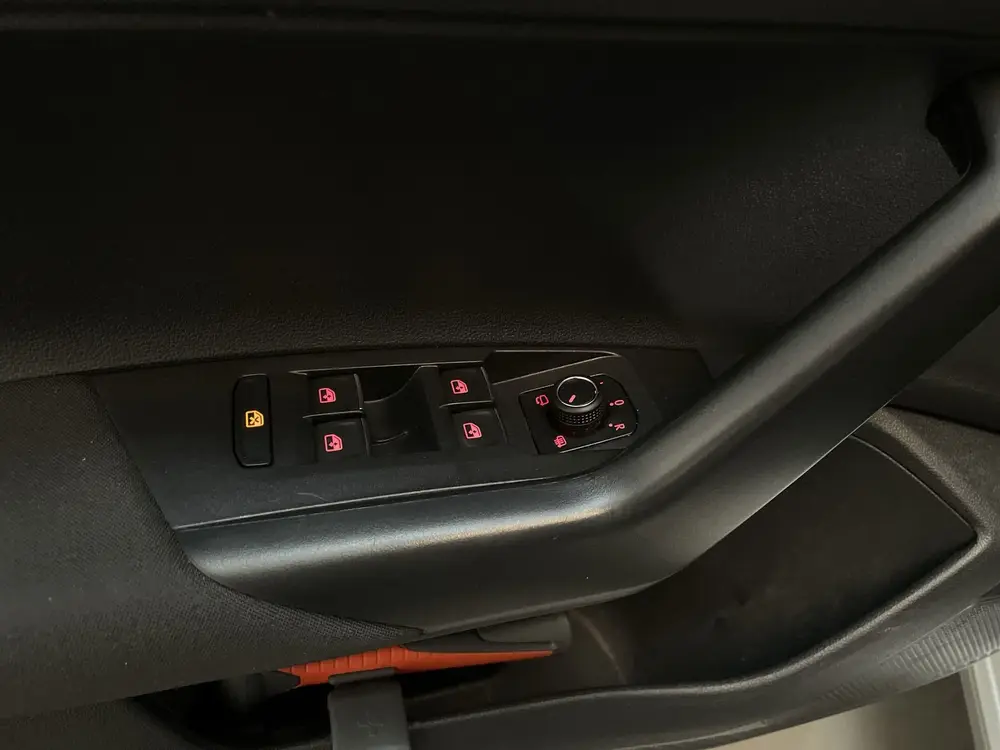 Volkswagen Polo 1.0 TSI Highline Climate Control Navigatie P uit 2021, foto 19