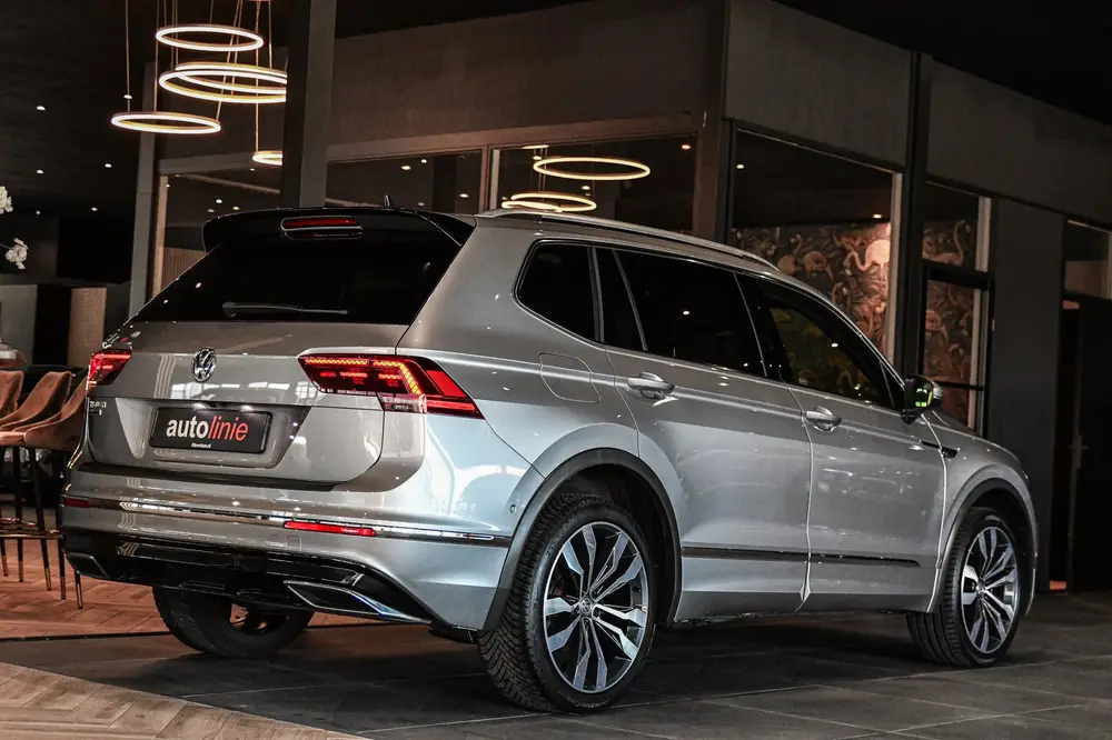 Volkswagen Tiguan Allspace 1.5 TSI R-Line, 7 persoons, Pano uit 2020, foto 4