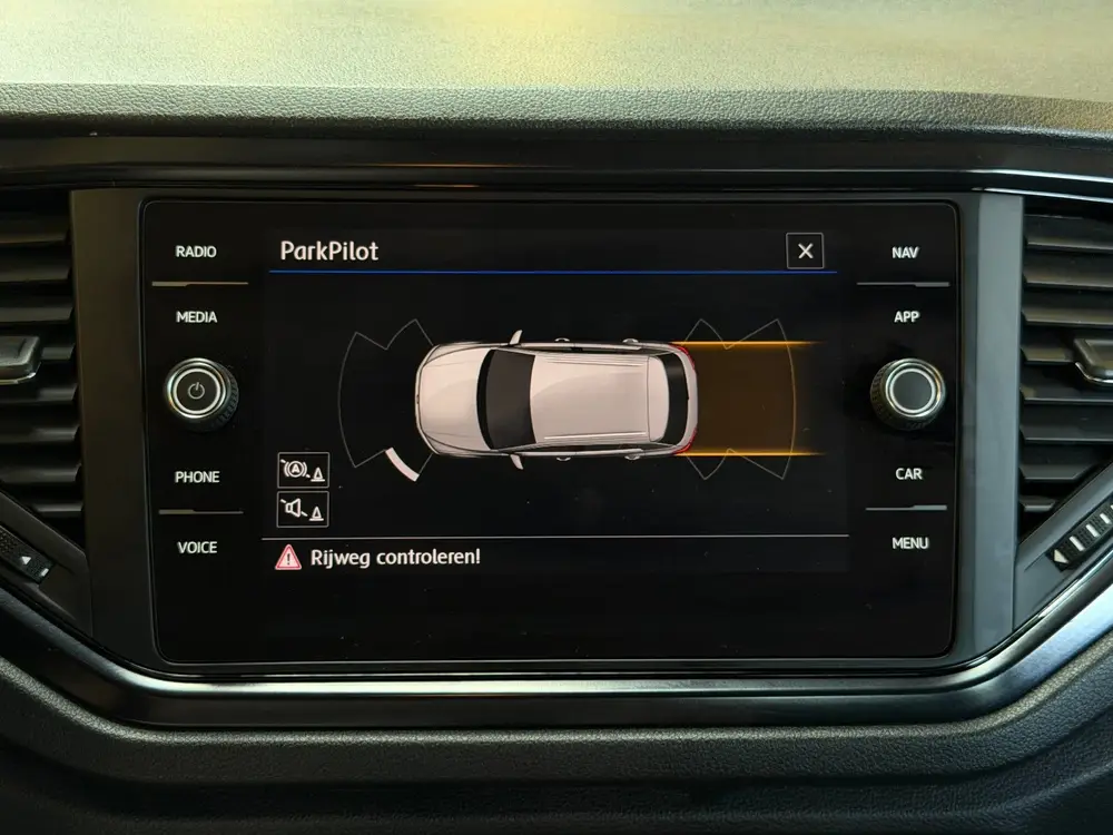 Volkswagen T-ROC 1.5 TSI Sport |AUTOMAAT|ACC|STOELVERWARMING uit 2019, foto 16