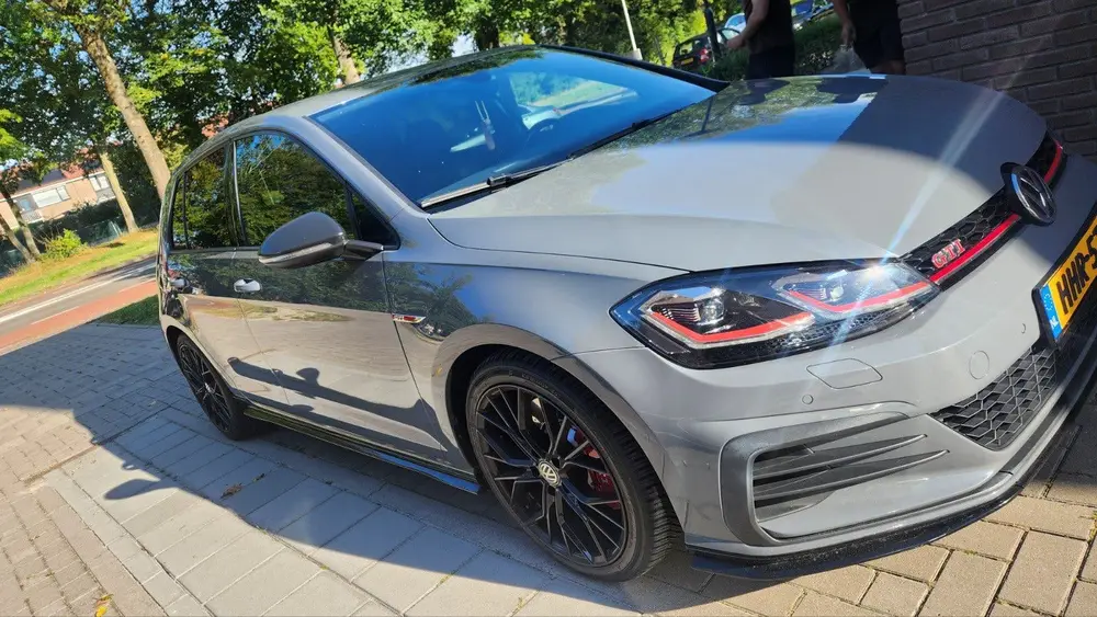Volkswagen Golf VII Golf 2.0 TSI 290pk 7-DSG 2019 Grijs uit 2019, foto 2