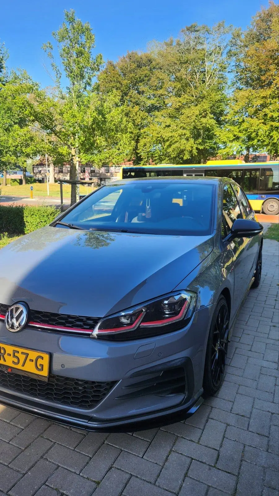 Volkswagen Golf VII Golf 2.0 TSI 290pk 7-DSG 2019 Grijs uit 2019, foto 4