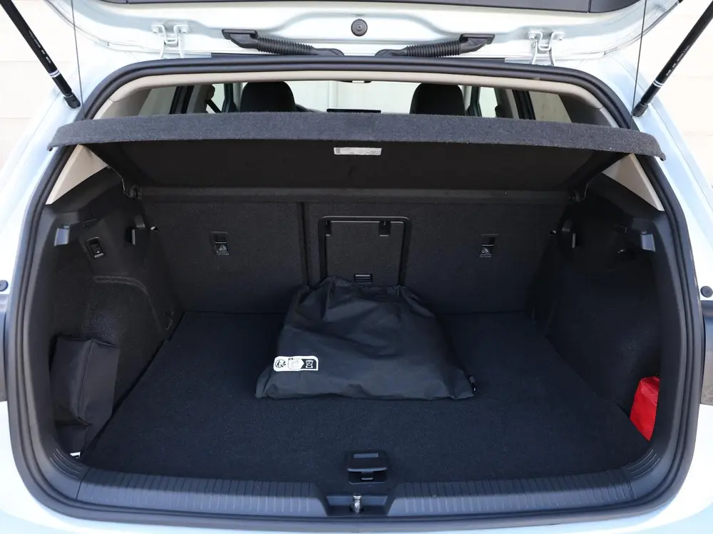 Volkswagen Golf 1.5 eHybrid Life Edition 204pk DSG | Navigat uit 2025, foto 18