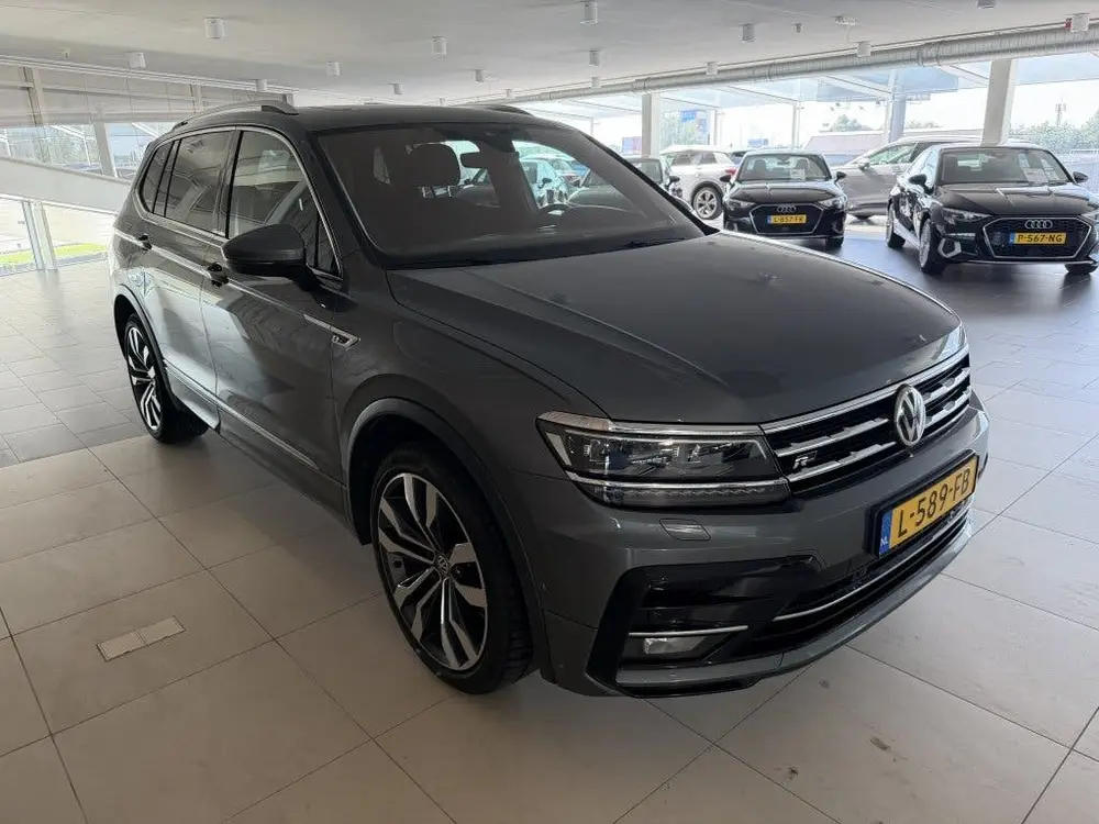 Volkswagen Tiguan Allspace 1.5 TSI Highline Business R uit 2021, foto 2