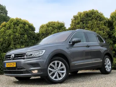 Volkswagen Tiguan 2.0 TSI 4M Highline Automaat * Trekhaak * uit 2020