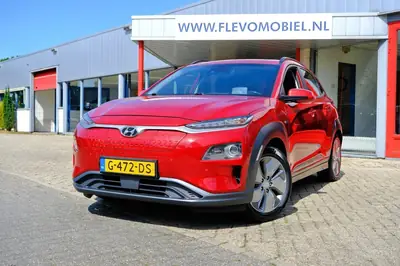 Hyundai Kona EV Premium 64 kWh Aut. Pano|Leder|Navi|HUD|Cam uit 2019