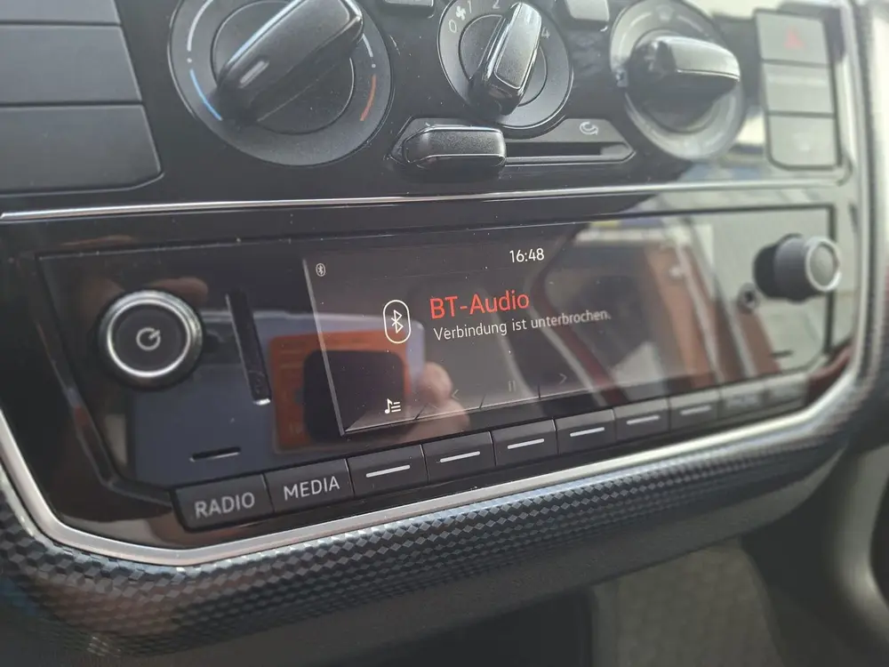 Volkswagen Up! 1.0 BMT take up!, Airco, Bluetooth Dealer oh. uit 2019, foto 17