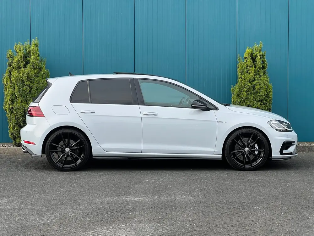 Volkswagen Golf VII Golf R 2.0 TSI 300PK 4MOTION Pano|Dynaudio|Leder uit 2019, foto 2