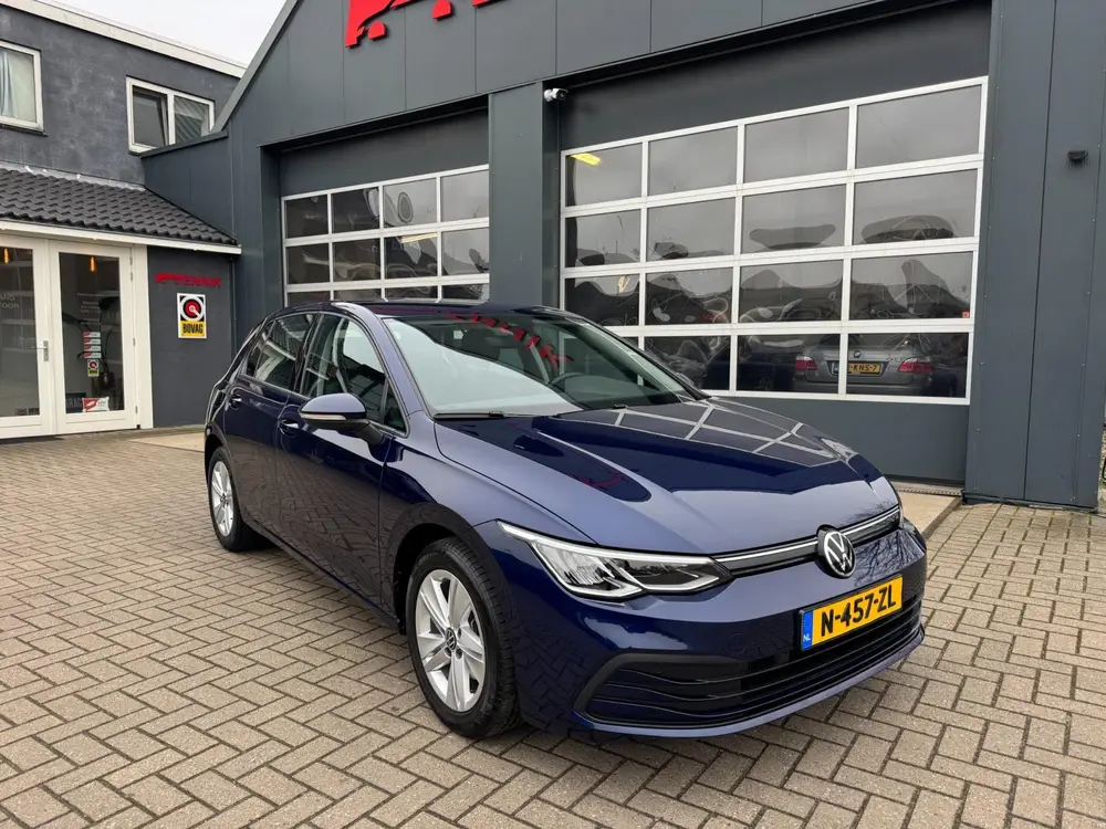 Volkswagen Golf 1.0 TSI Life Business / ACC / Lane assist / uit 2021, foto 2