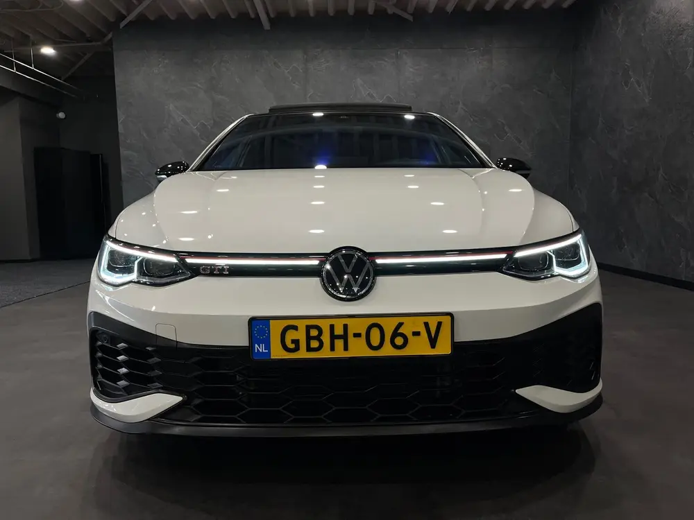 Volkswagen GOLF 2.0 TSI GTI CLUBSPORT 300PK PANO IQ LIGHT HU uit 2021, foto 12