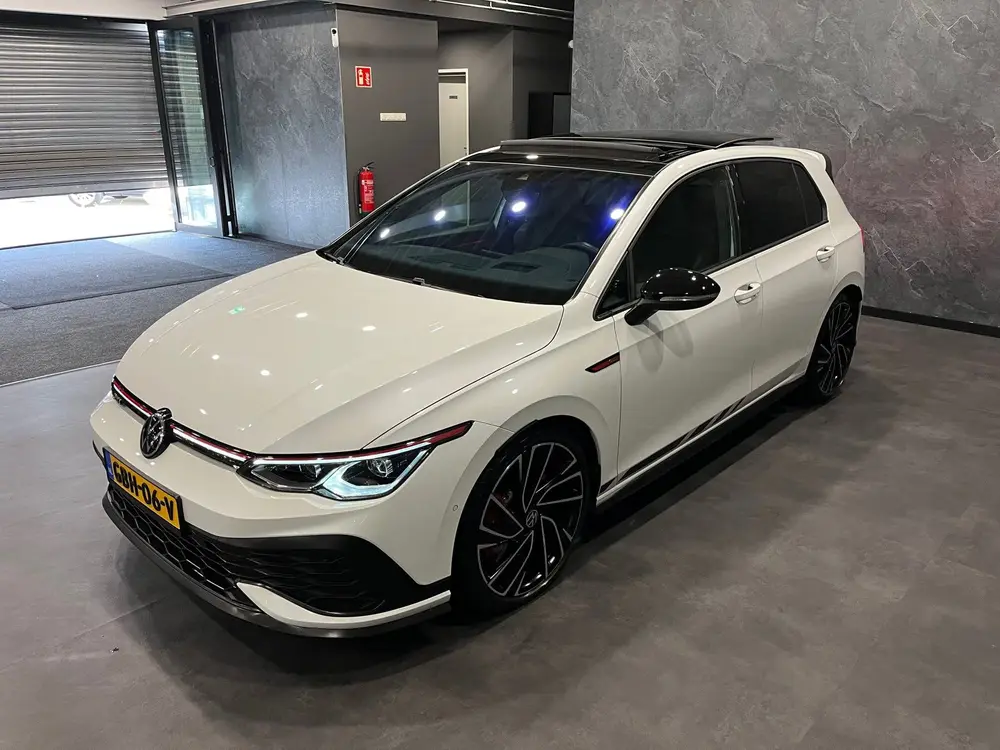 Volkswagen GOLF 2.0 TSI GTI CLUBSPORT 300PK PANO IQ LIGHT HU uit 2021, foto 5