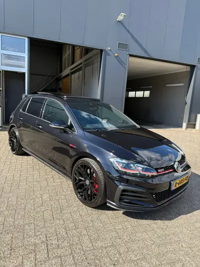 Volkswagen Golf 2.0 TSI 245pk 7-DSG 2020 Zwart uit 2020