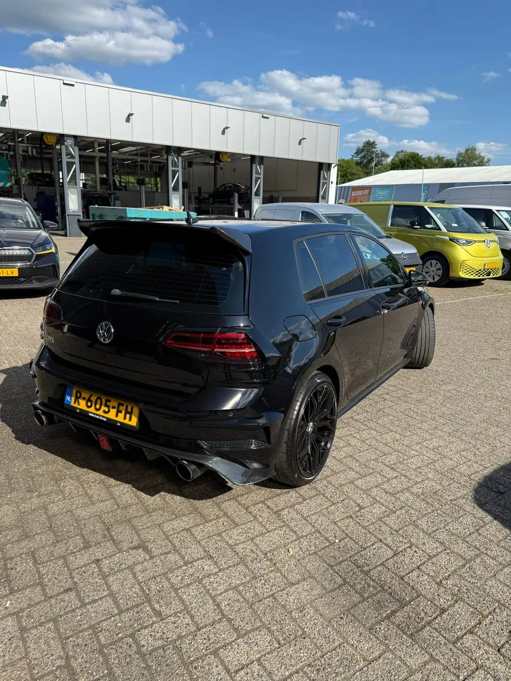 Volkswagen Golf 2.0 TSI 245pk 7-DSG 2020 Zwart uit 2020, foto 7