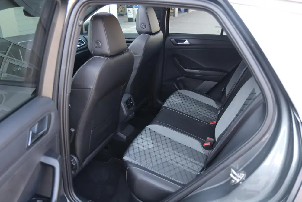 Volkswagen T-Roc 1.5 TSI 150pk DSG R-Line Business | Stoelve uit 2023, foto 15