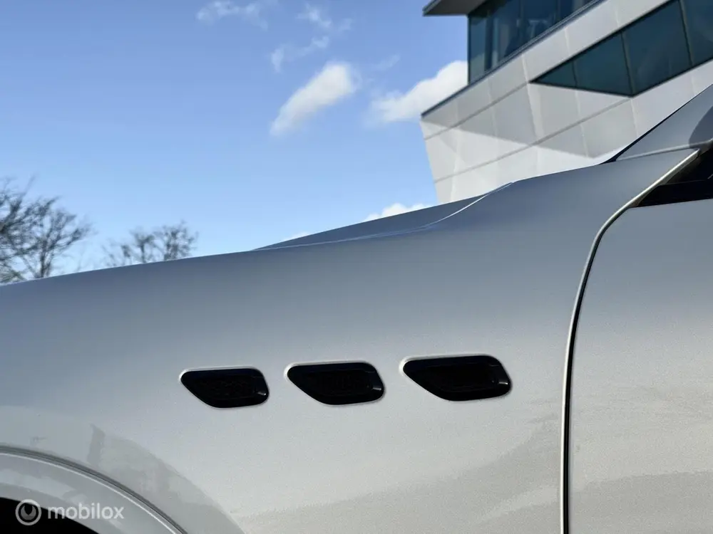 Maserati Grecale 2.0 MHEV Modena |Pano|Sonus|HUD|360|Koeling uit 2023, foto 12