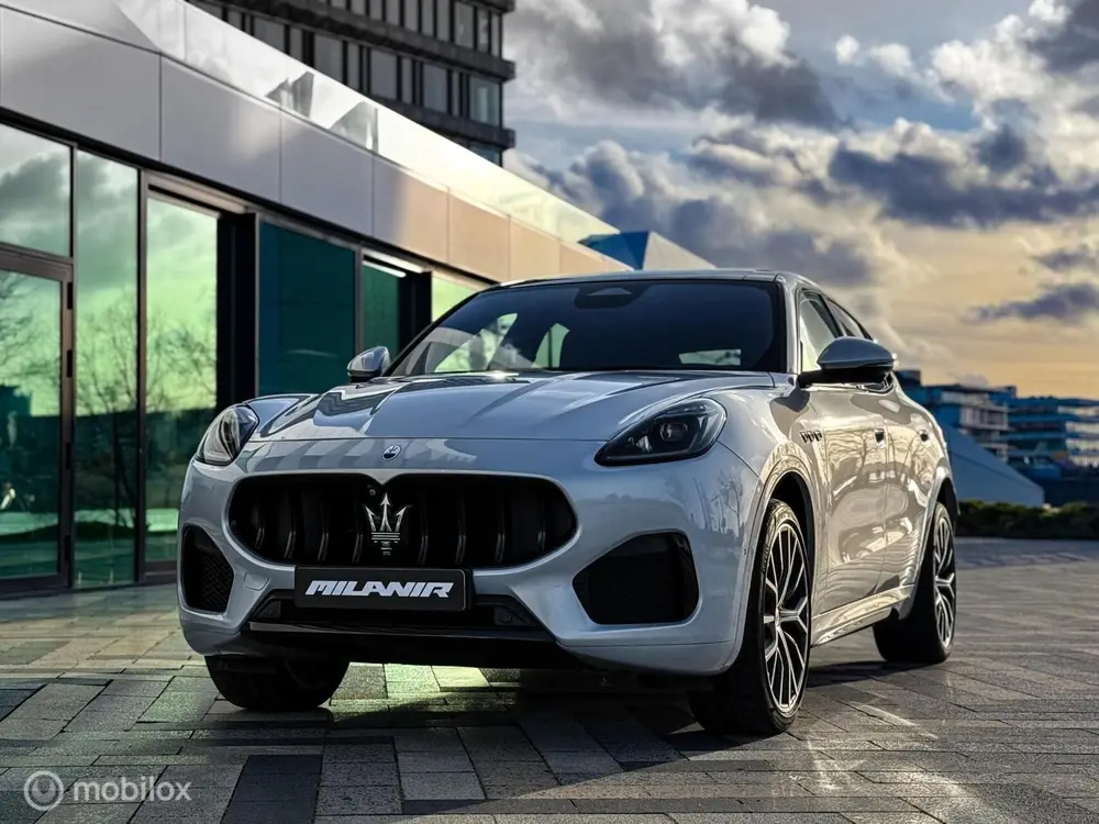 Maserati Grecale 2.0 MHEV Modena |Pano|Sonus|HUD|360|Koeling uit 2023, foto 13