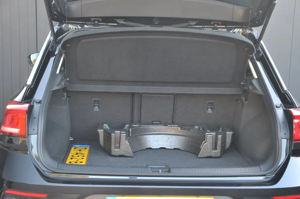 Volkswagen T-Roc 1.5 TSi 150 PK Style * Navigatie * Nette Au uit 2019, foto 18