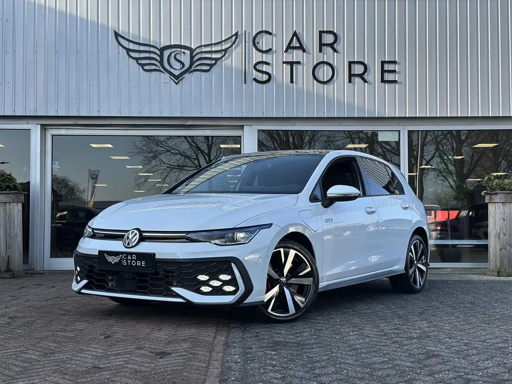 Volkswagen Golf 1.5 eHybrid GTE 272PK|IQ LIGHT|HEAD UP|360 C uit 2025