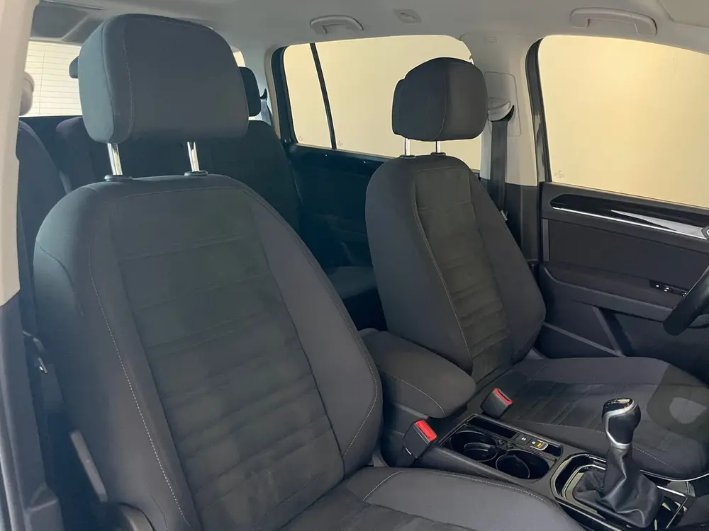 Volkswagen Touran 1.5 TSI Highline uit 2020, foto 19