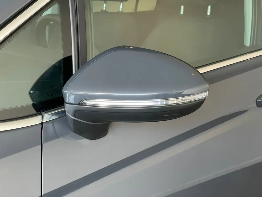 Volkswagen Touran 1.5 TSI Highline uit 2020, foto 8