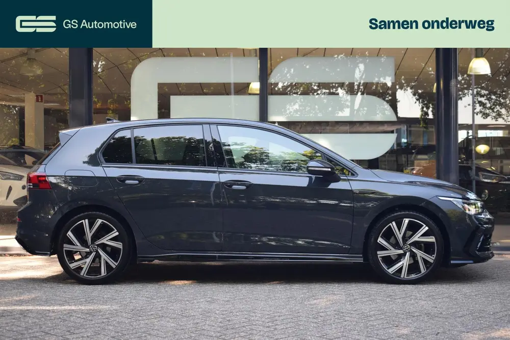Volkswagen Golf 1.5 eTSI R-Line DSG CARPLAY|ADAPTIVE|SFEER|1 uit 2024, foto 17