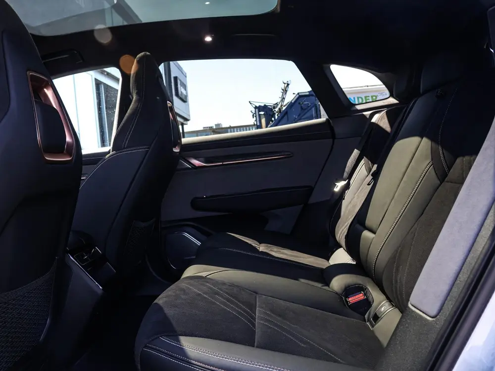 Zeekr 001 RWD Long Range 100 kWh 620 km actieradius | 10-80% uit 2026, foto 9