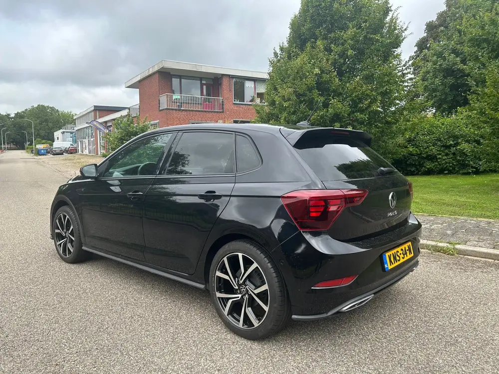Volkswagen Polo 1.0 TSI 95pk 2x R LINE 2023 Zwart uit 2023