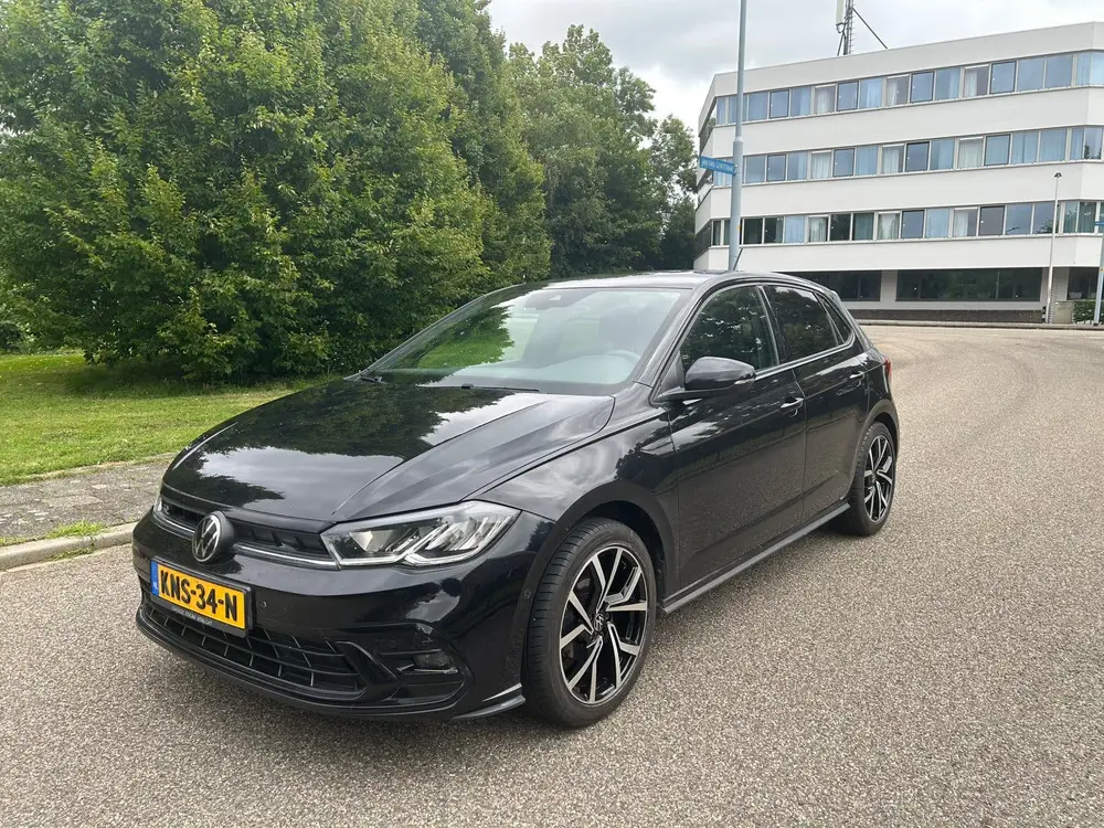 Volkswagen Polo 1.0 TSI 95pk 2x R LINE 2023 Zwart uit 2023, foto 2