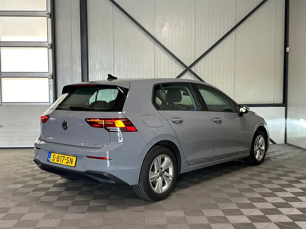 Volkswagen Golf 1.0 eTSI DSG | Life 5-Drs | Navi | Carplay | uit 2023, foto 2