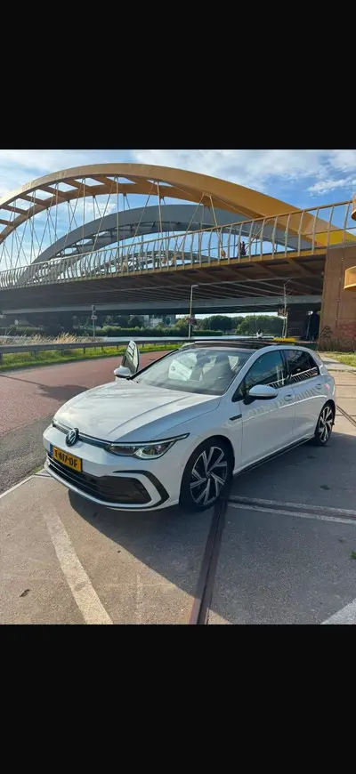 Volkswagen Golf 1.5 Etsi 3x Rline Wit uit 2021