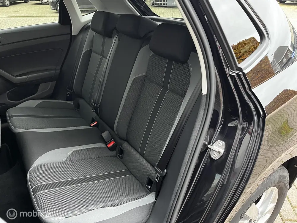 Volkswagen Polo 1.0 TSI AUTOMAAT/NAVI/CRUISE/PDC uit 2024, foto 10