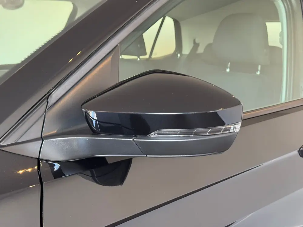 Volkswagen T-Cross 1.0 TSI Life uit 2024, foto 7