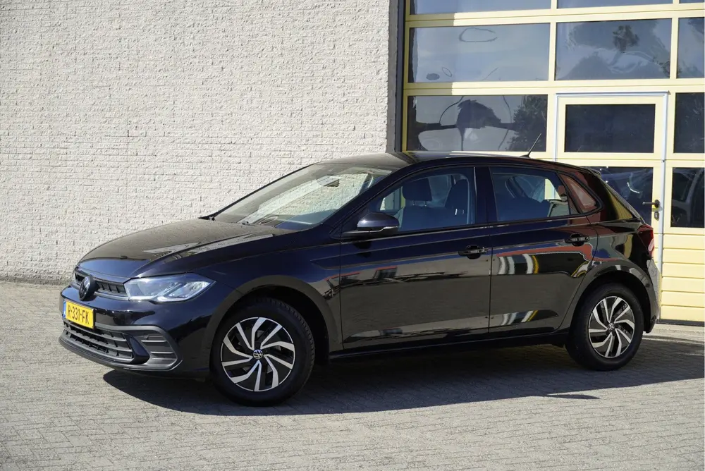 Volkswagen Polo 1.0 TSI Life BJ2022 Lmv 15" | Led V+A | App uit 2022, foto 2