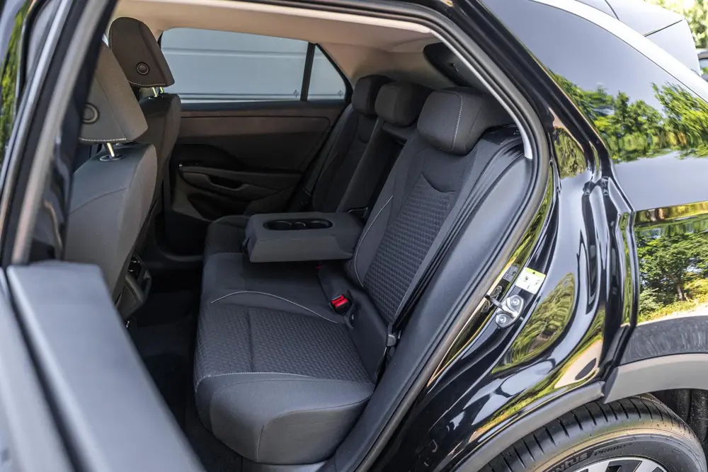 Volkswagen T-Roc 1.5 eTsi 115pk Life First Edition | Climate uit 2026, foto 6