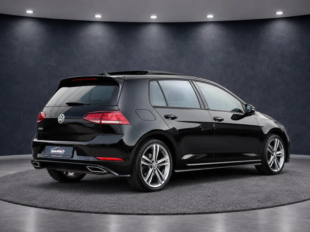 Volkswagen Golf 1.5 TSI R-Line 150 PK PANO|IQ.Drive uit 2019, foto 2