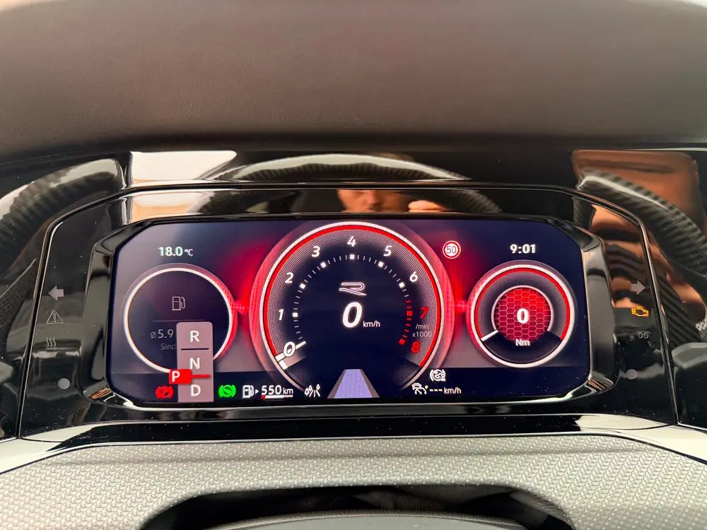 Volkswagen GOLF 1.5 eTSI R-Line 45dkm panorama uit 2022, foto 7