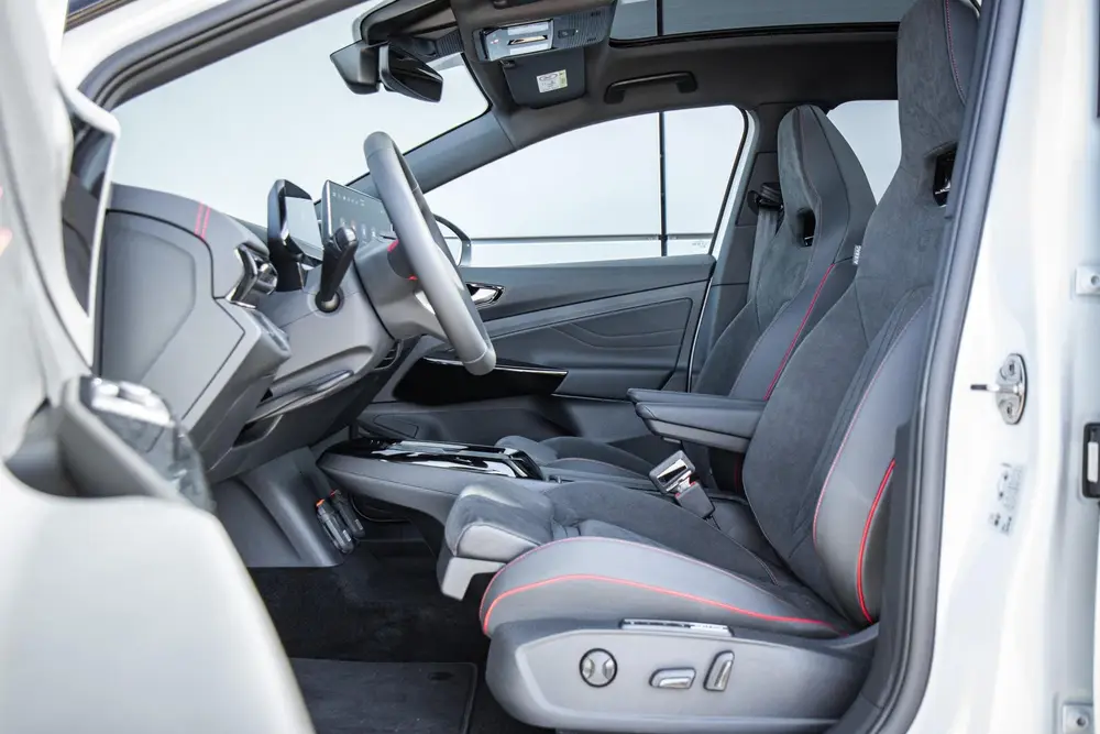 Volkswagen ID.4 GTX 340pk Limited Edition 4MOTION 77 kWh | W uit 2026, foto 4