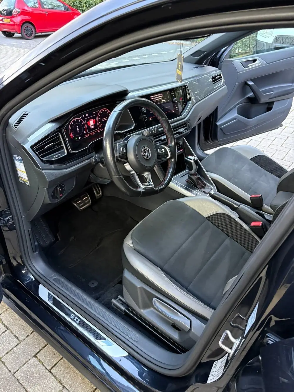 Volkswagen Polo GTI 265PK PANO FULL OPTION 2020 uit 2020, foto 14